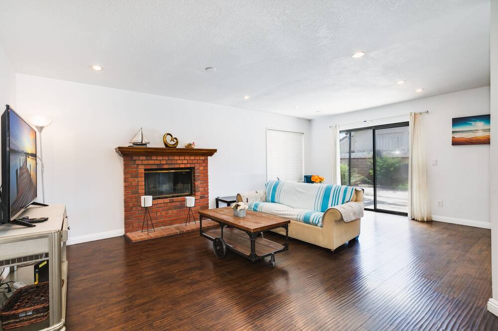 Photo of Livingroom in Chino Hills