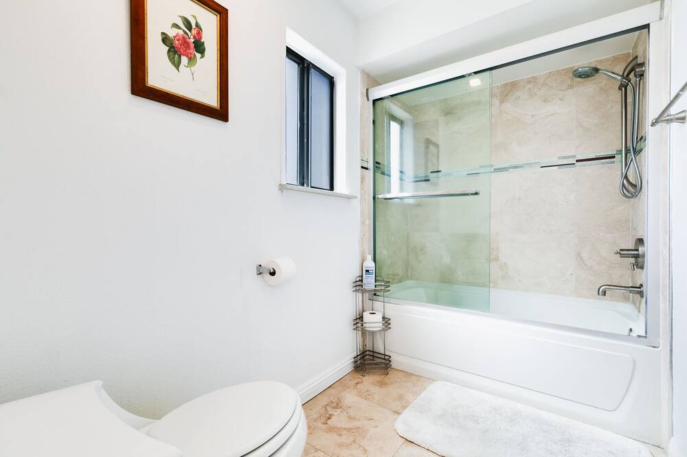 Photo of Bathroom in Chino Hills