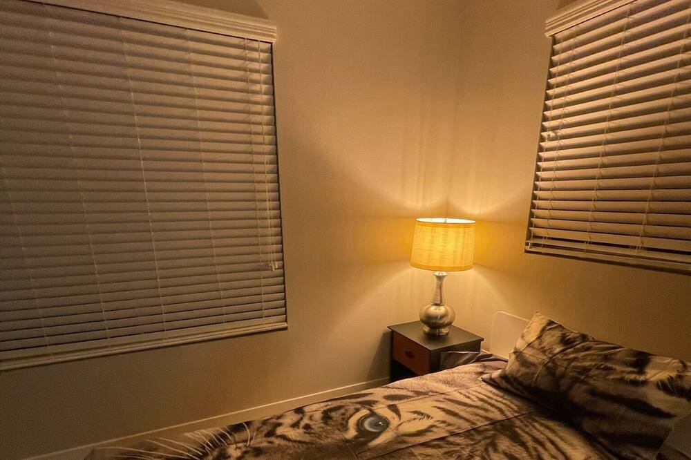 Photo of Bedroom in Pasadena
