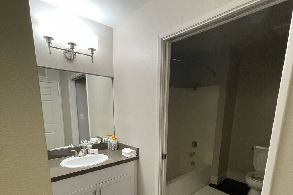 Photo of Bathroom in Pasadena
