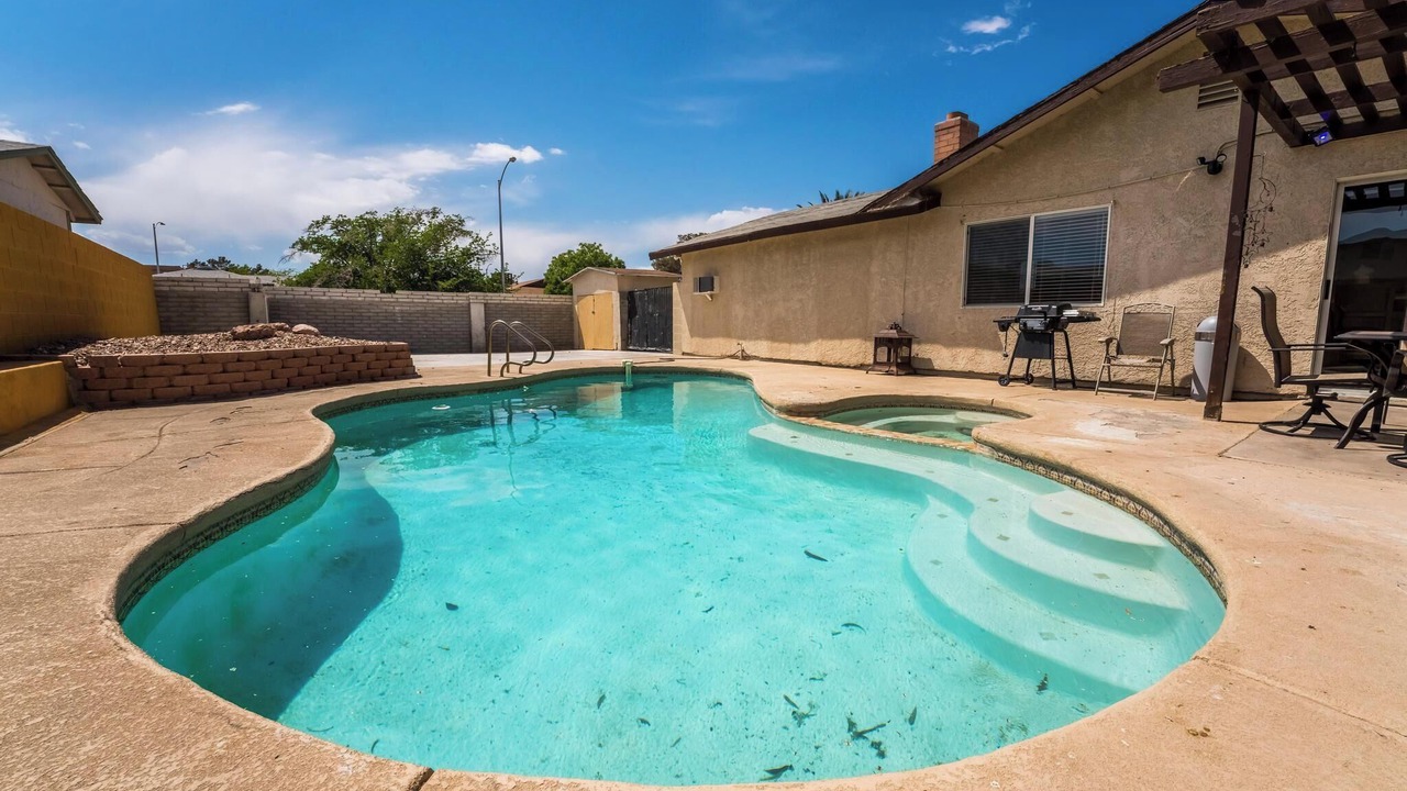 Photo of Outdoor in Spring Valley