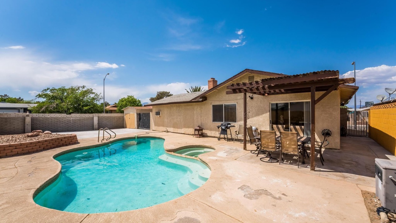 Photo of Outdoor in Spring Valley