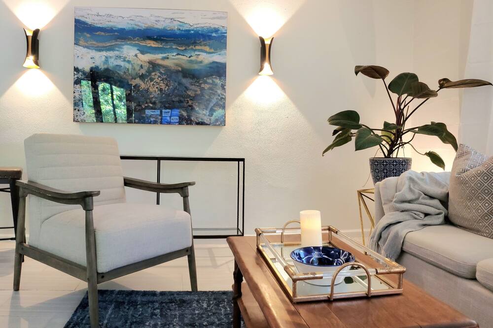 Photo of Livingroom in Bellview