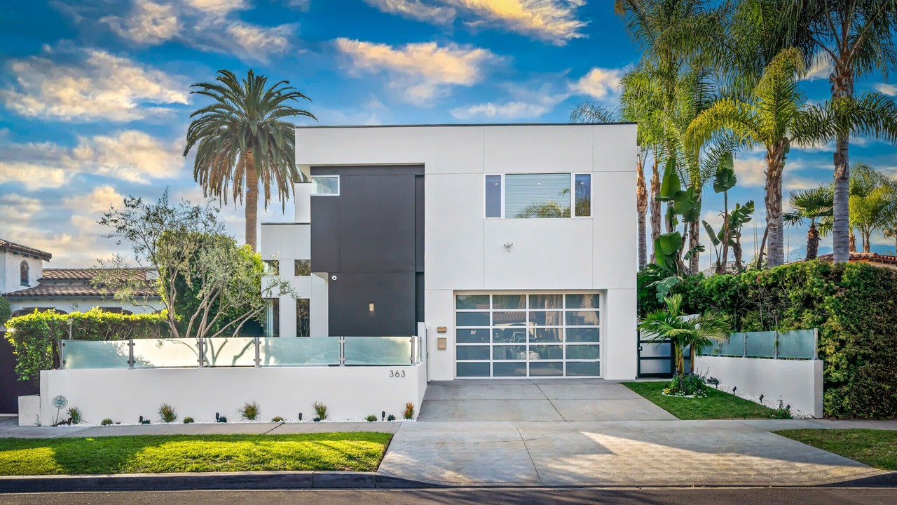 Photo of Outdoor in Beverly Grove