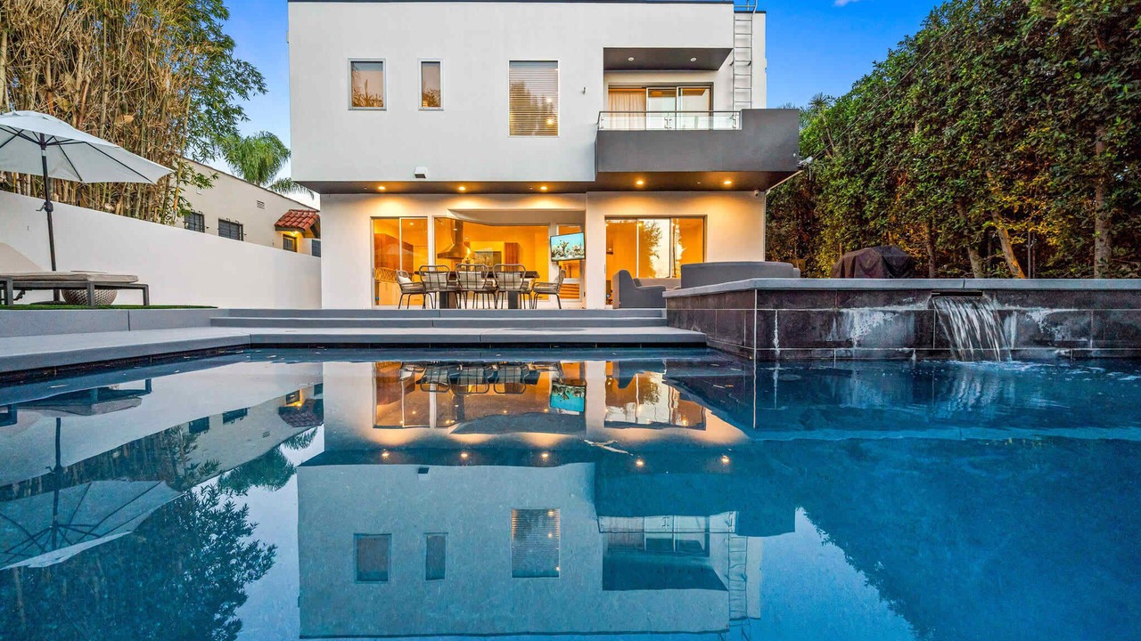 Photo of Outdoor in Beverly Grove