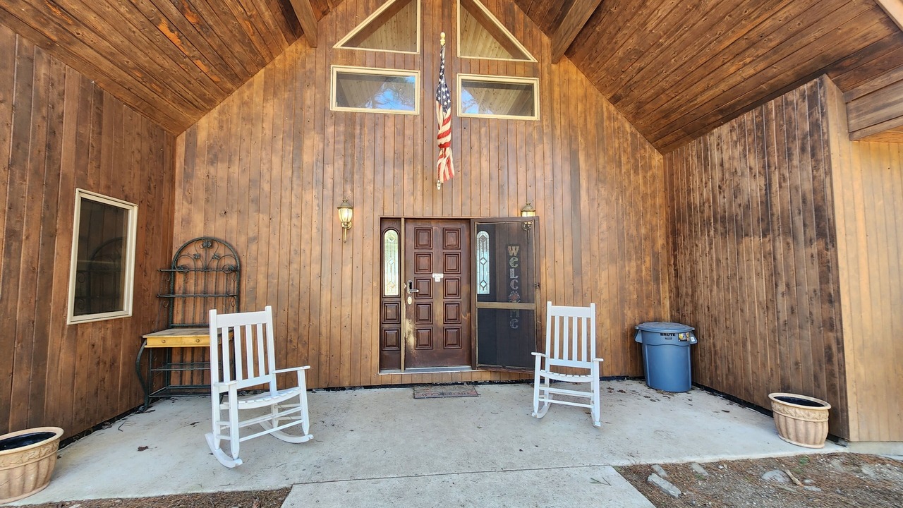 Photo of Outdoor in Hancock