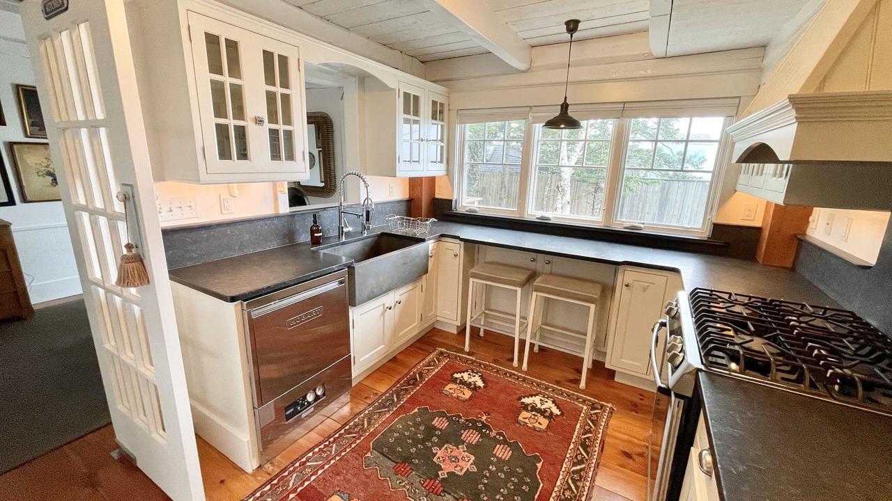 Photo of Kitchen in Manset