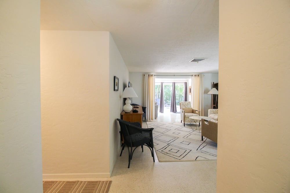 Photo of Others in Gulf Gate Estates