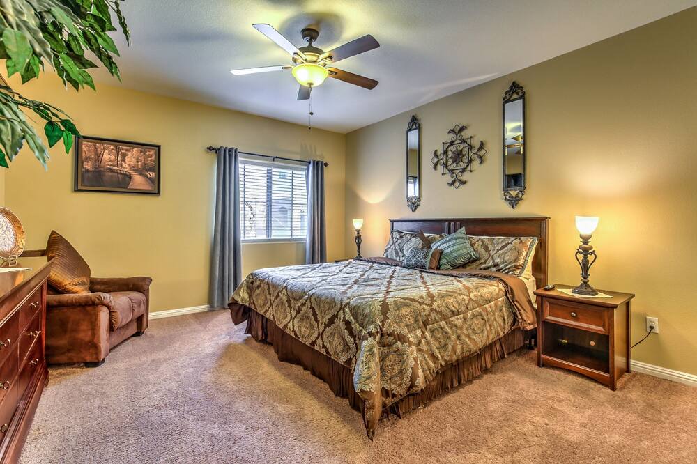 Photo of Bedroom in Summerlin