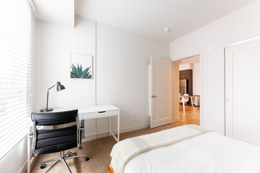Photo of Bedroom in Wilshire