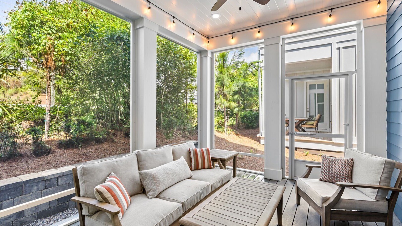 Photo of Patio Balcony in Lakeside at Blue Mountain Beach
