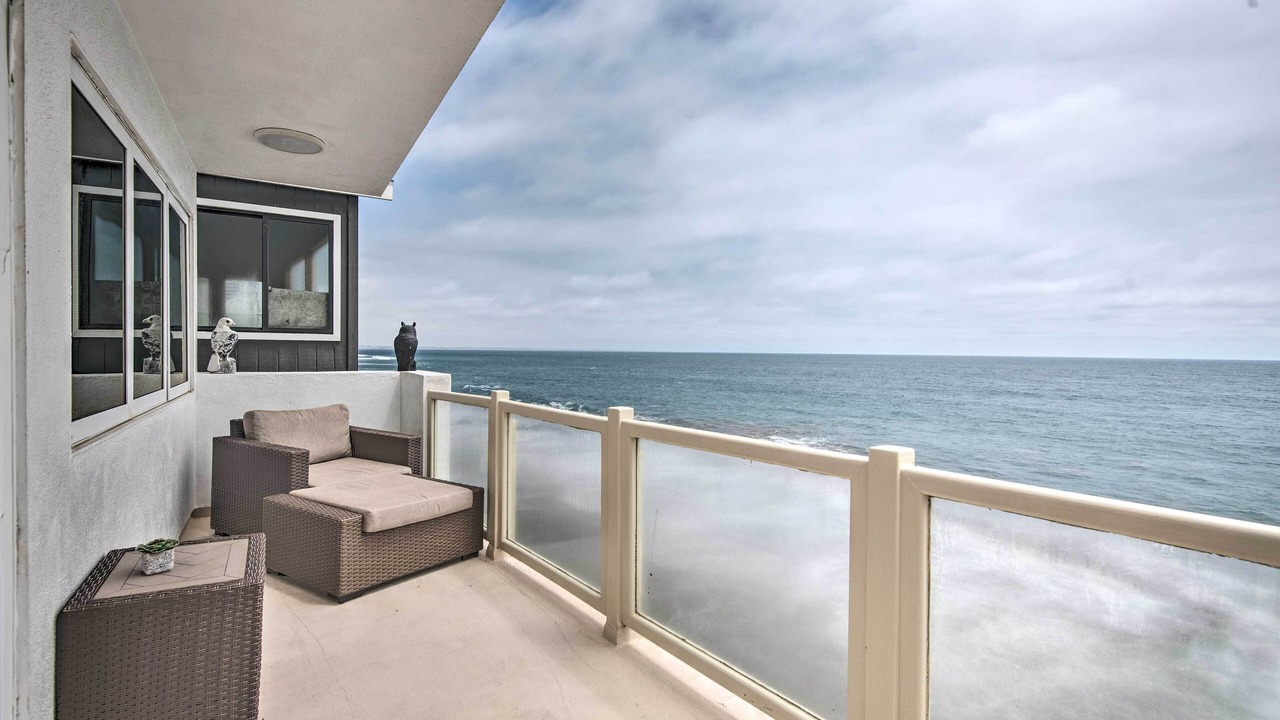 Photo of Patio Balcony in Eastern Malibu