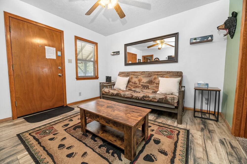 Photo of Livingroom in Ironwood Estates