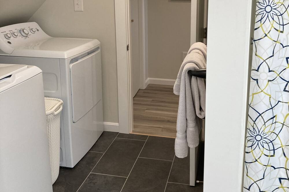 Photo of Bathroom in Warren