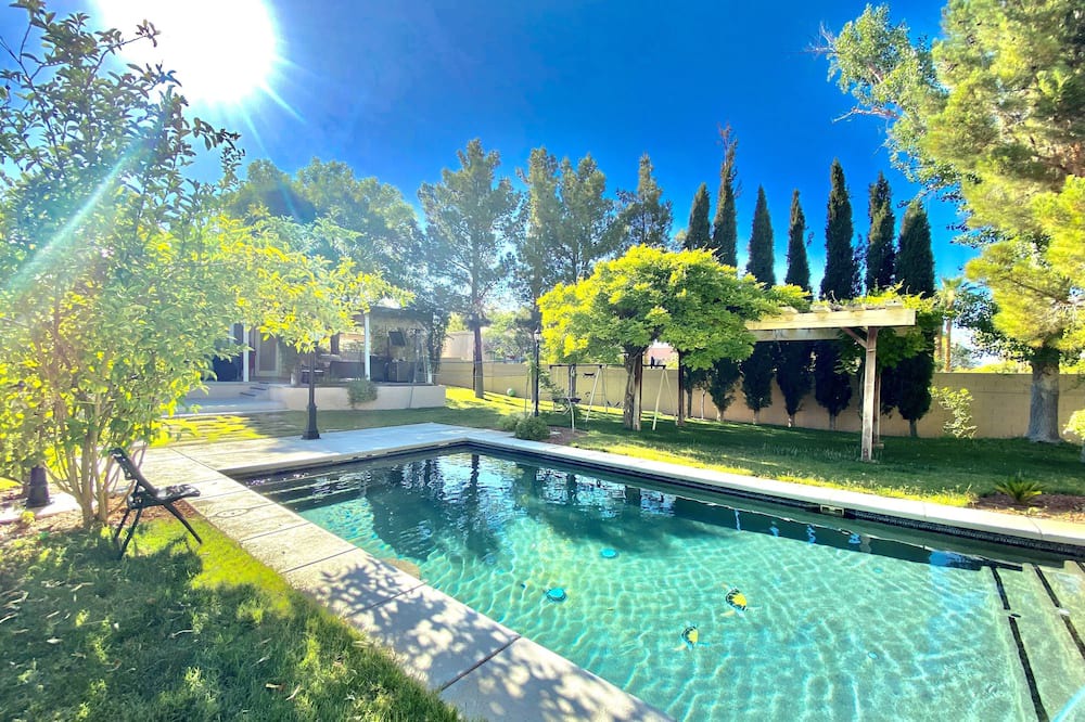 Photo of Outdoor in Spring Valley