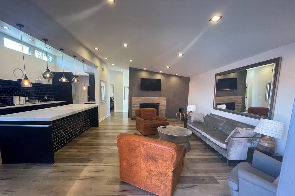 Photo of Bedroom in West Los Angeles