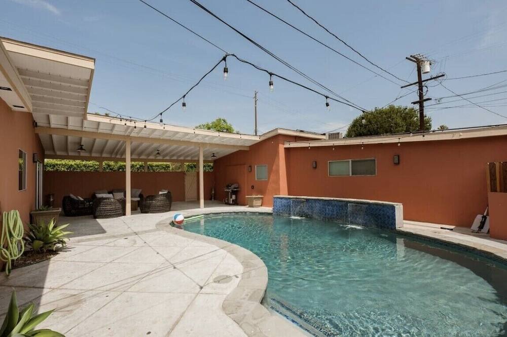 Photo of Outdoor in West Los Angeles
