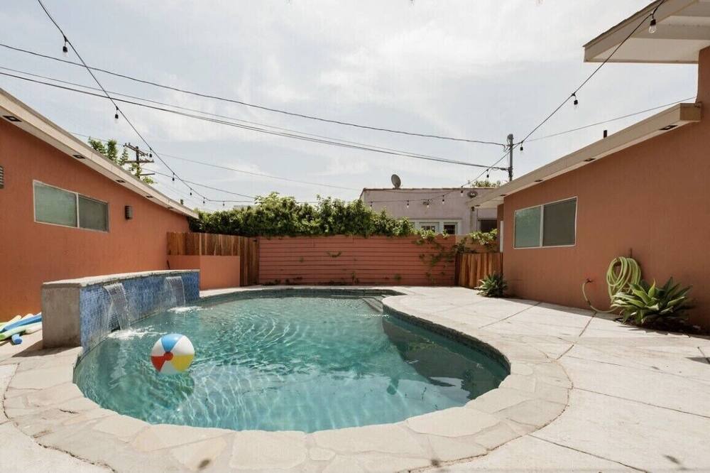 Photo of Outdoor in West Los Angeles