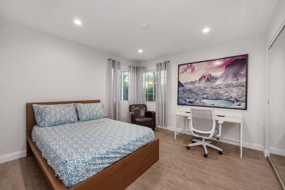 Photo of Bedroom in Downtown Los Angeles