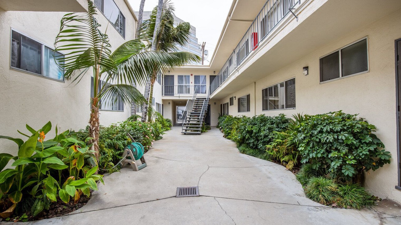 Photo of Outdoor in Sawtelle