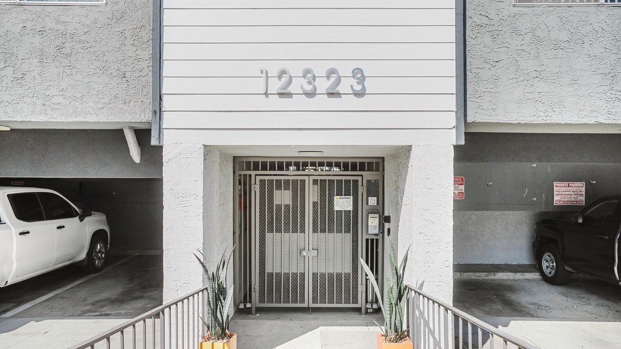 Photo of Outdoor in Sawtelle
