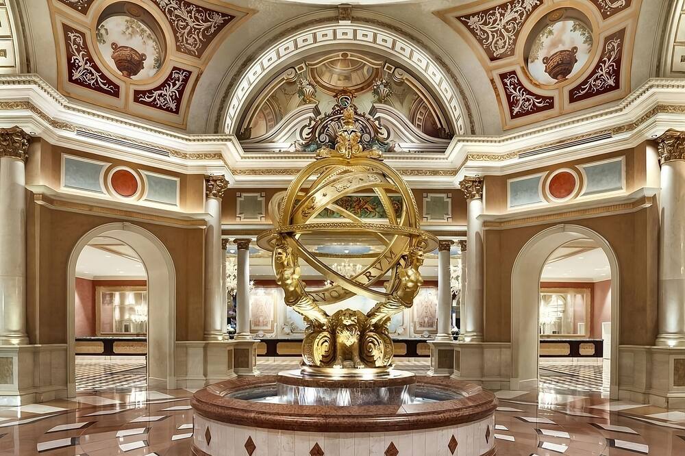 Photo of Others in Las Vegas Strip