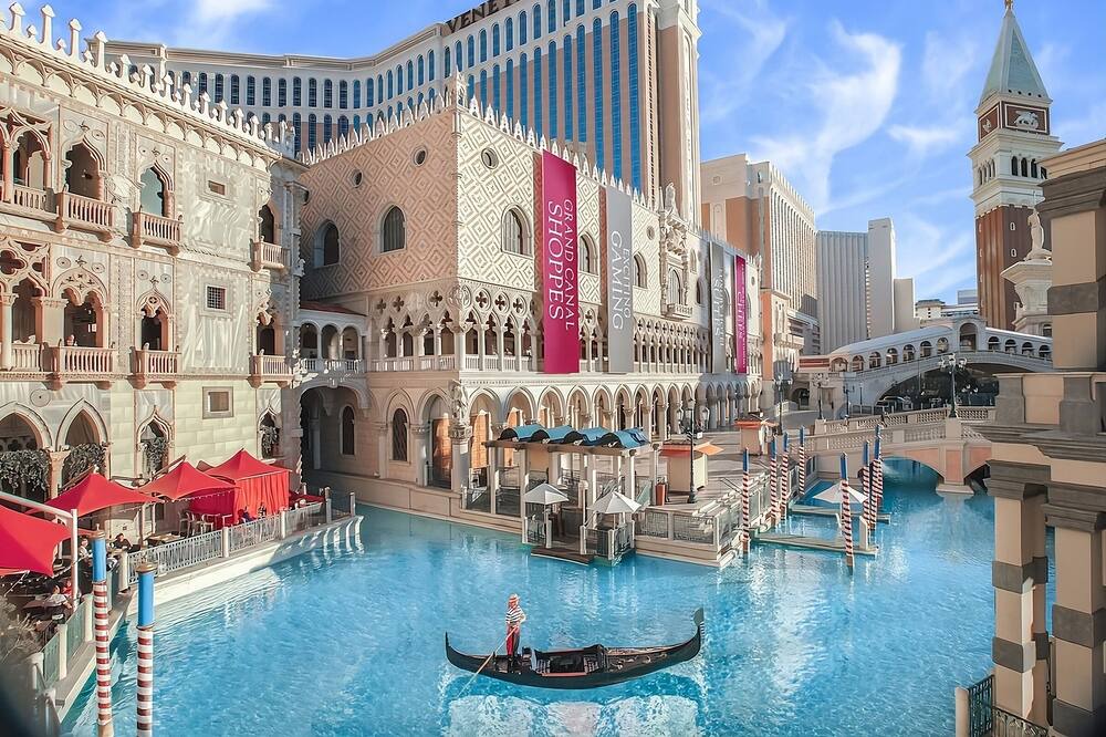Photo of Others in Las Vegas Strip