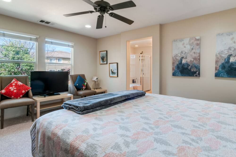 Photo of Bedroom in Fontana
