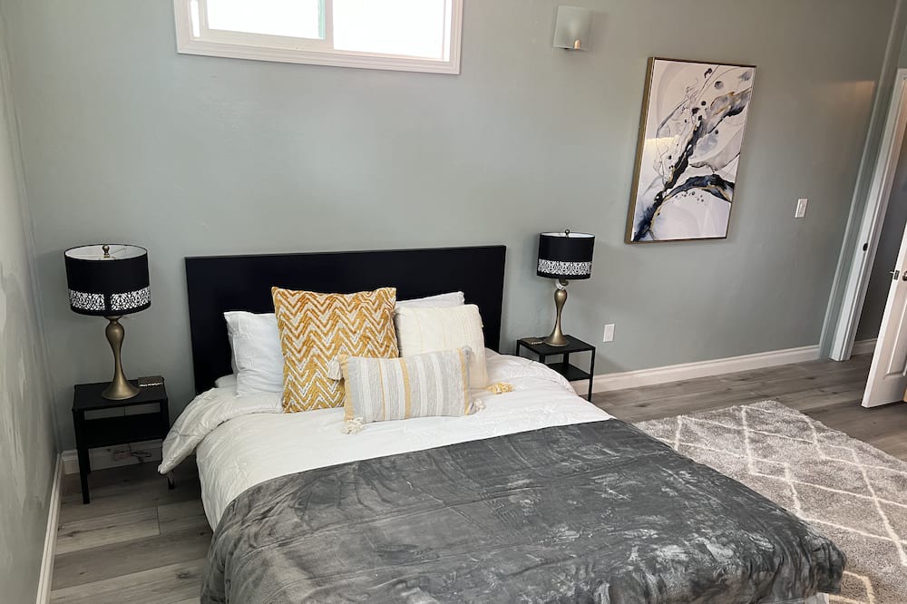 Photo of Bedroom in Olde Carlsbad