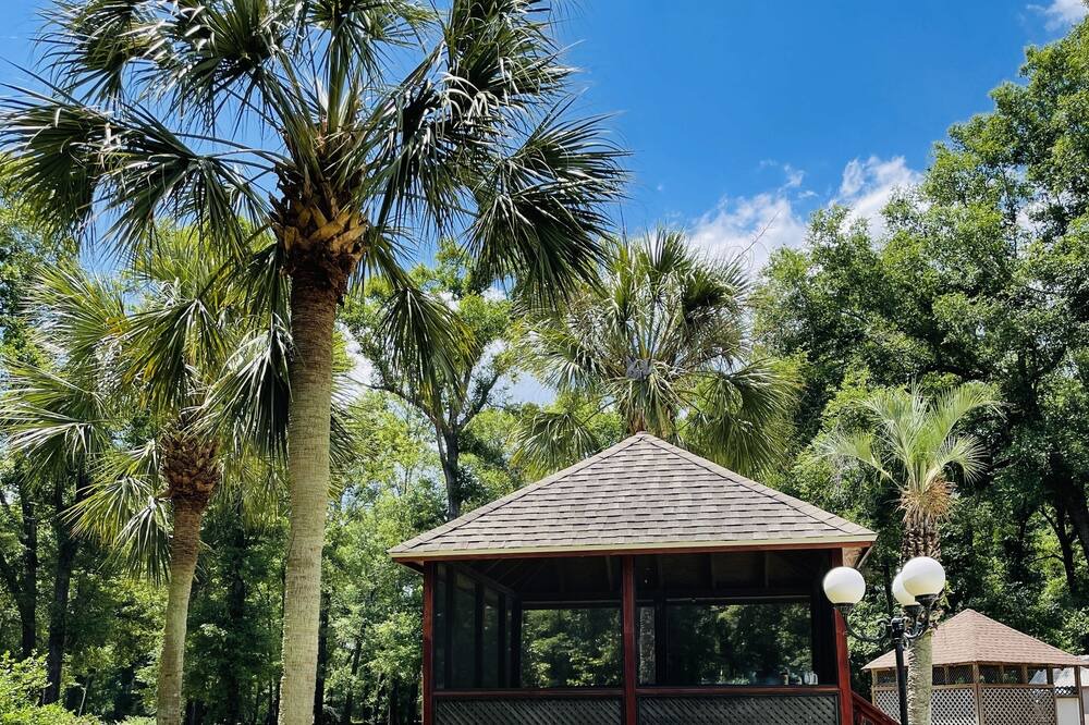 Photo of Outdoor in Bellview
