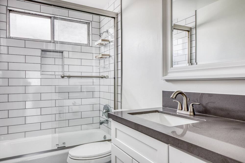 Photo of Bathroom in Valley Village