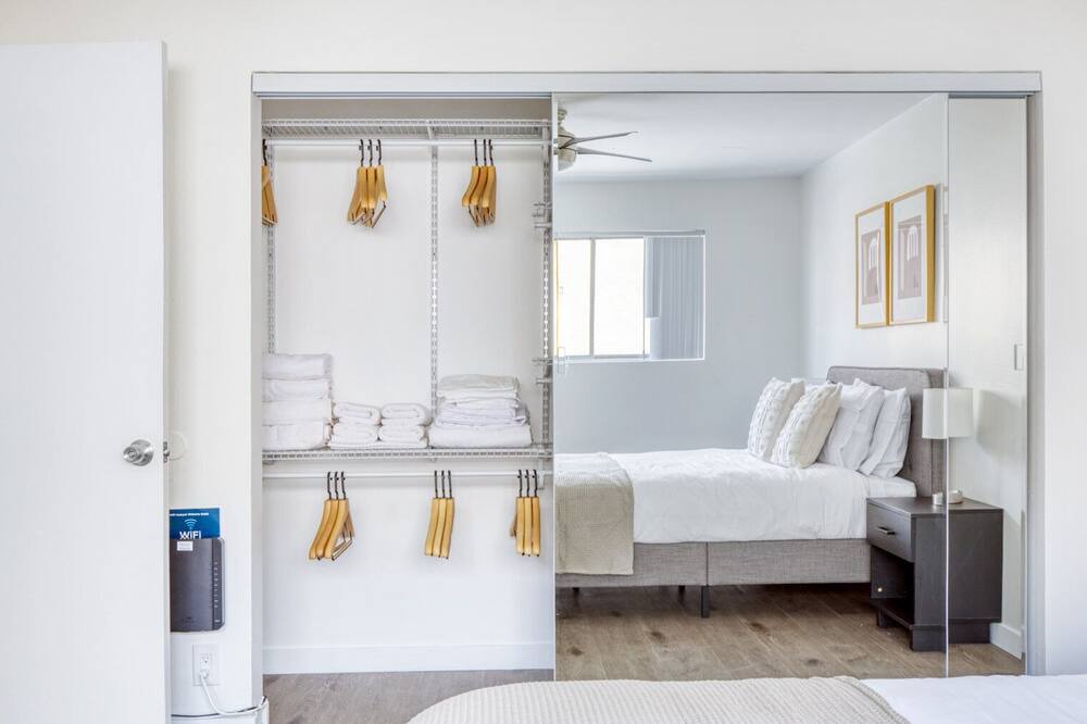 Photo of Bedroom in Valley Village