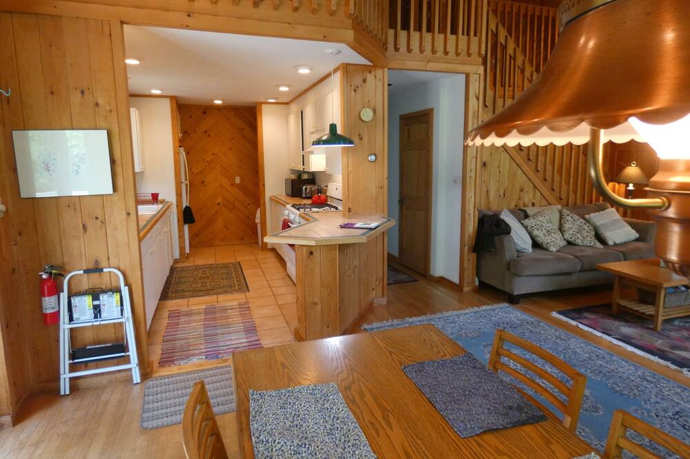 Photo of Livingroom in Otter Creek