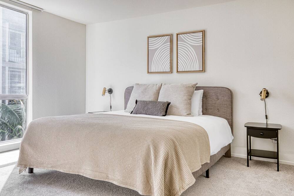 Photo of Bedroom in Los Feliz