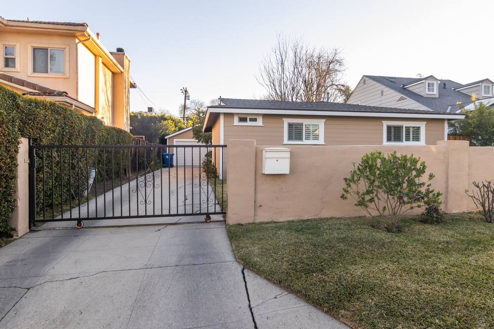 Photo of Outdoor in Sherman Oaks