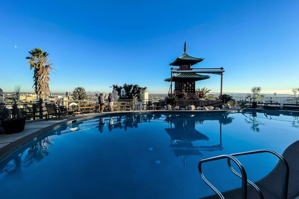 Photo of Outdoor in Hollywood Heights