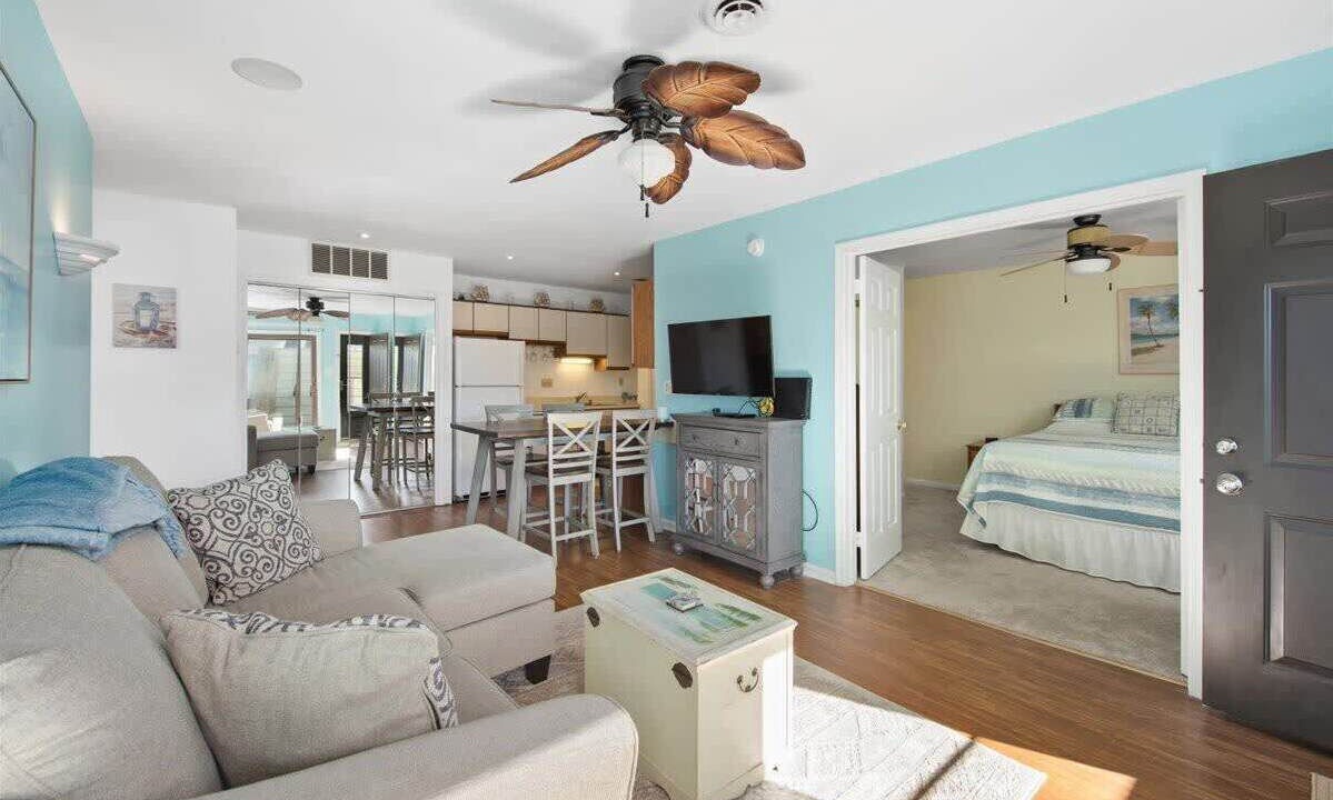 Photo of Livingroom in North Ocean City
