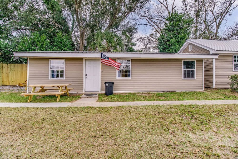 Photo of Outdoor in West Pensacola