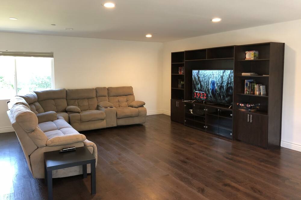 Photo of Others in Northwest Anaheim