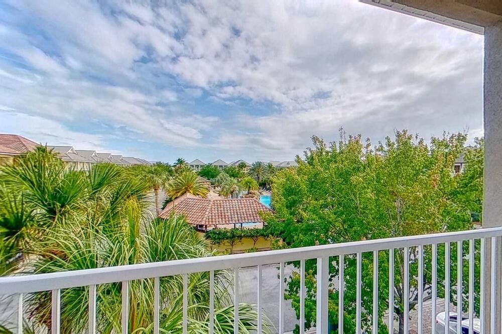 Photo of Patio Balcony in Villages of Crystal Beach