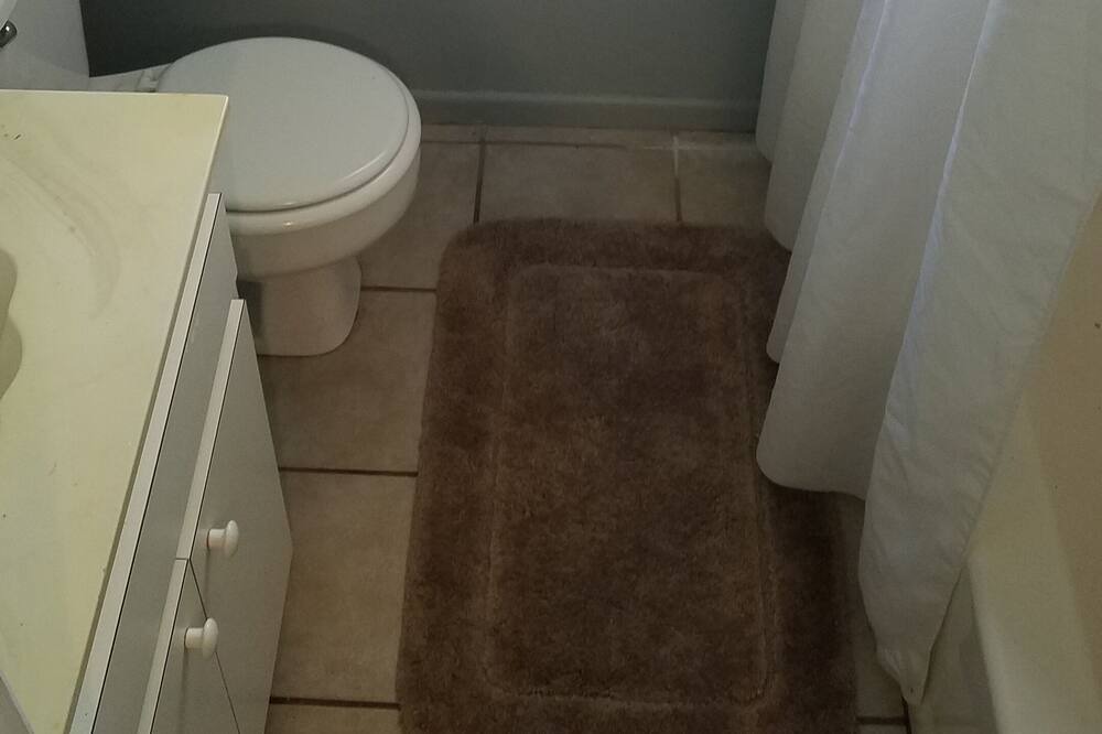 Photo of Bathroom in Biltmore Beach