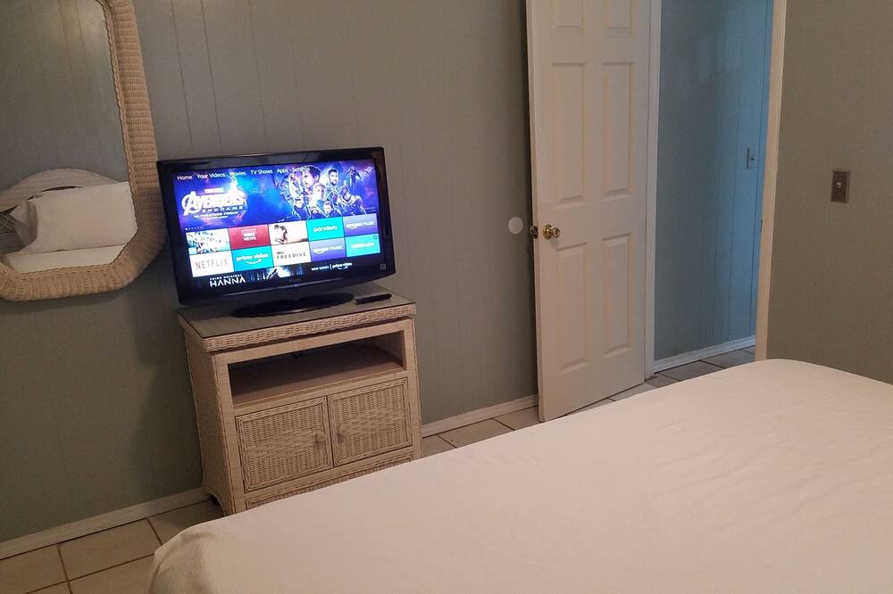 Photo of Bedroom in Biltmore Beach