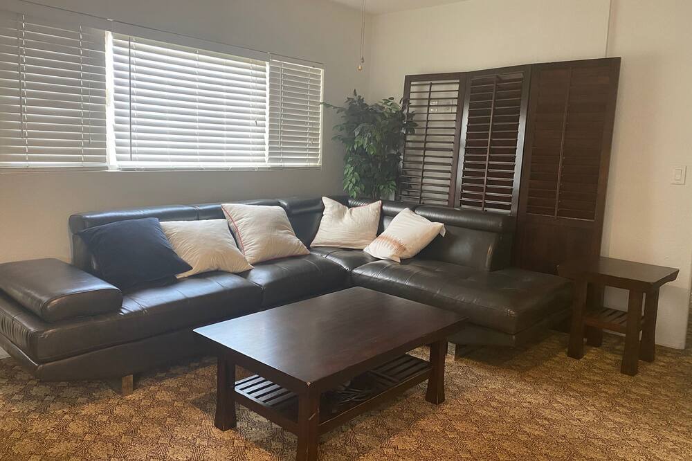 Photo of Livingroom in Westminster