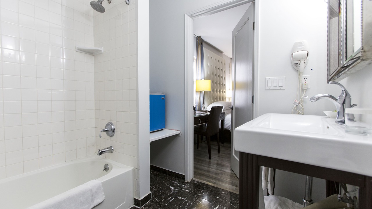 Photo of Bathroom in West Los Angeles