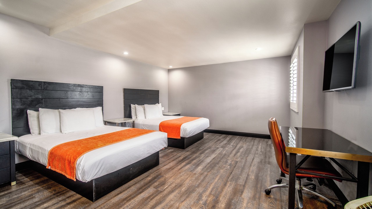 Photo of Bedroom in Inglewood