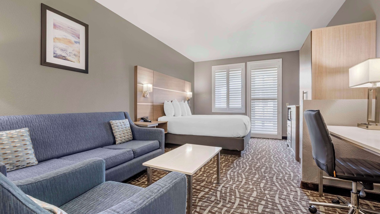 Photo of Bedroom in Lake Elsinore
