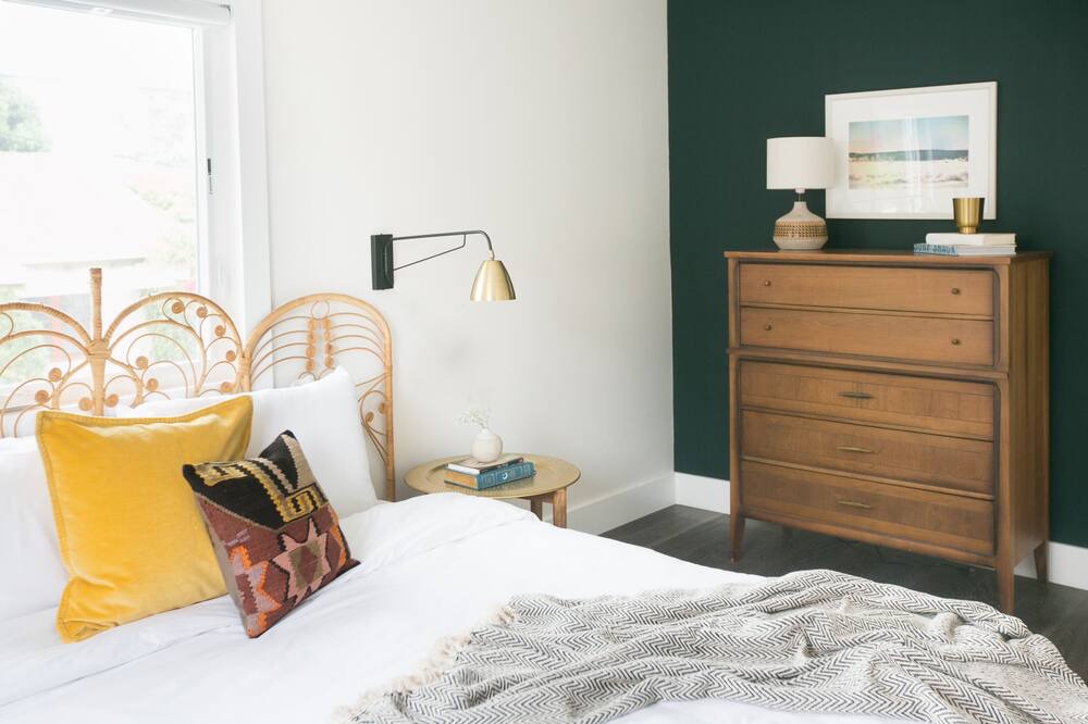 Photo of Bedroom in Beach Barber Tract