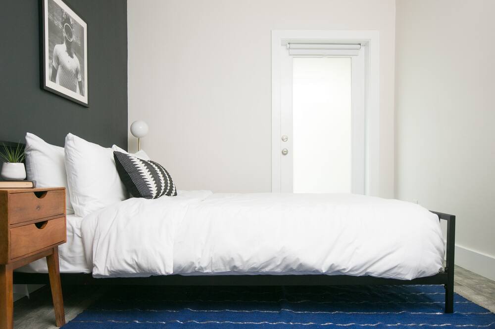Photo of Bedroom in Beach Barber Tract
