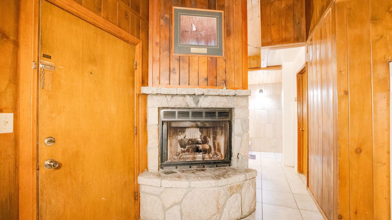 Photo of Bedroom in Lake Arrowhead
