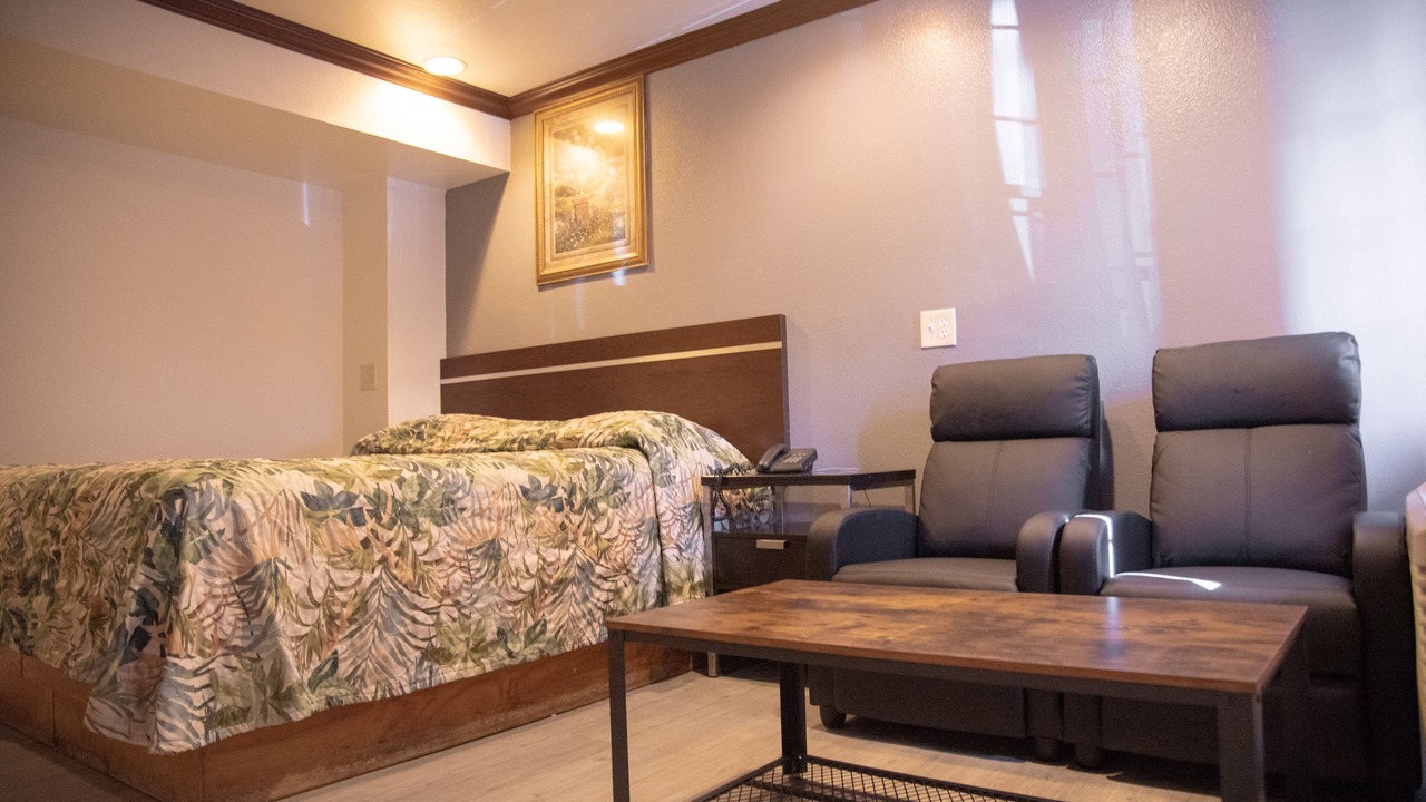 Photo of Bedroom in Mid City